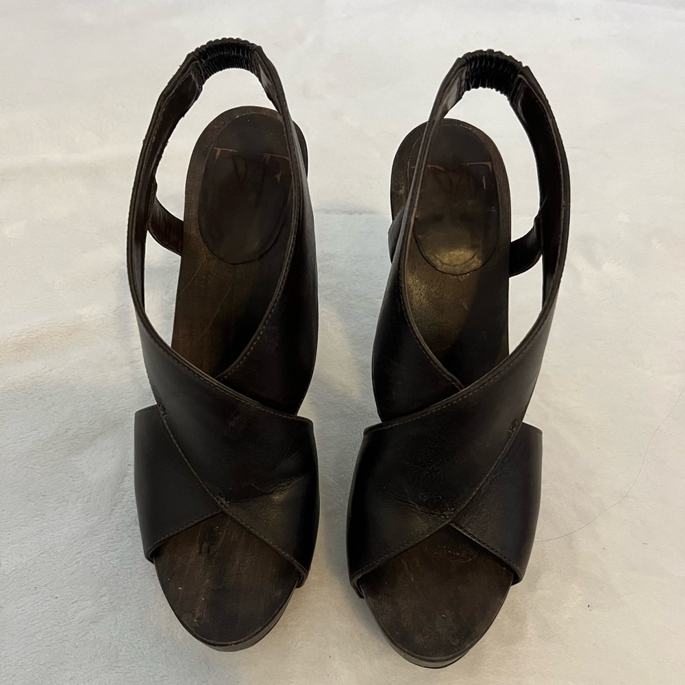 Diane von Furstenberg Slingback Heels - Picture 4 of 16